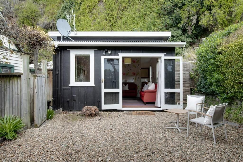 Tiny Home Big Vibes In Central 纳皮尔 外观 照片